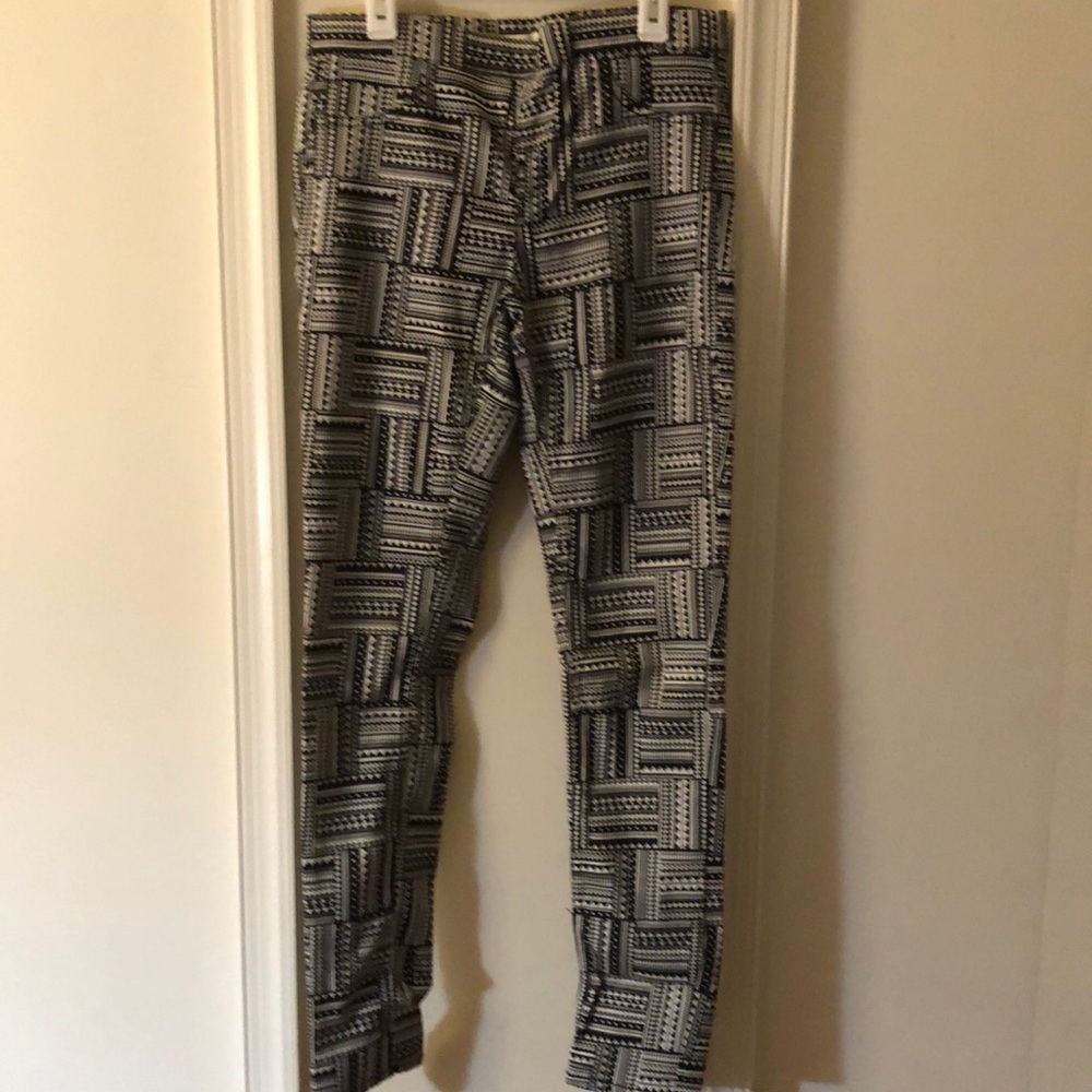 Printed pants , Elastic with back pockets